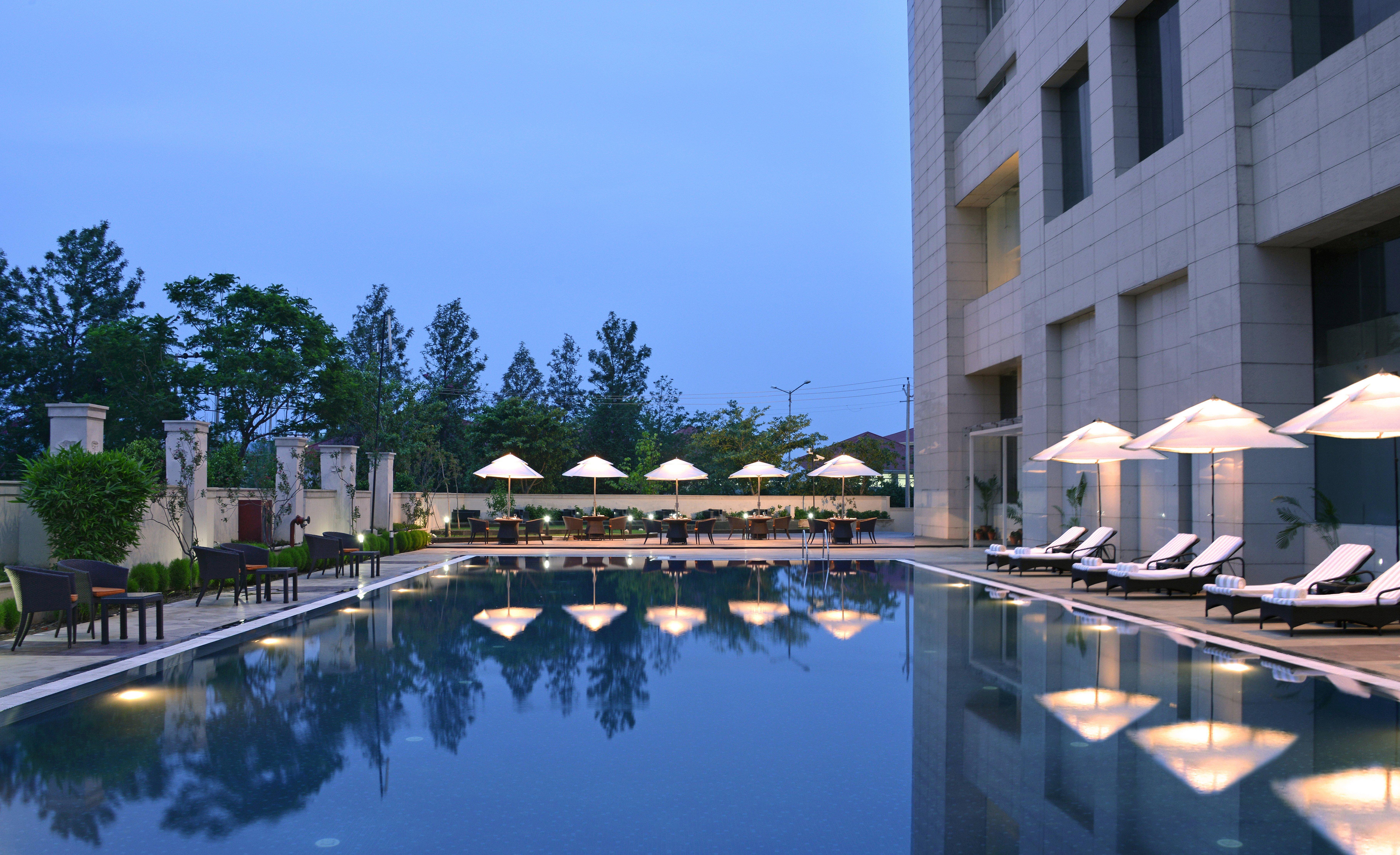 Holiday Inn Chandigarh Panchkula, An Ihg Hotel Luaran gambar The Park, Hyderabad