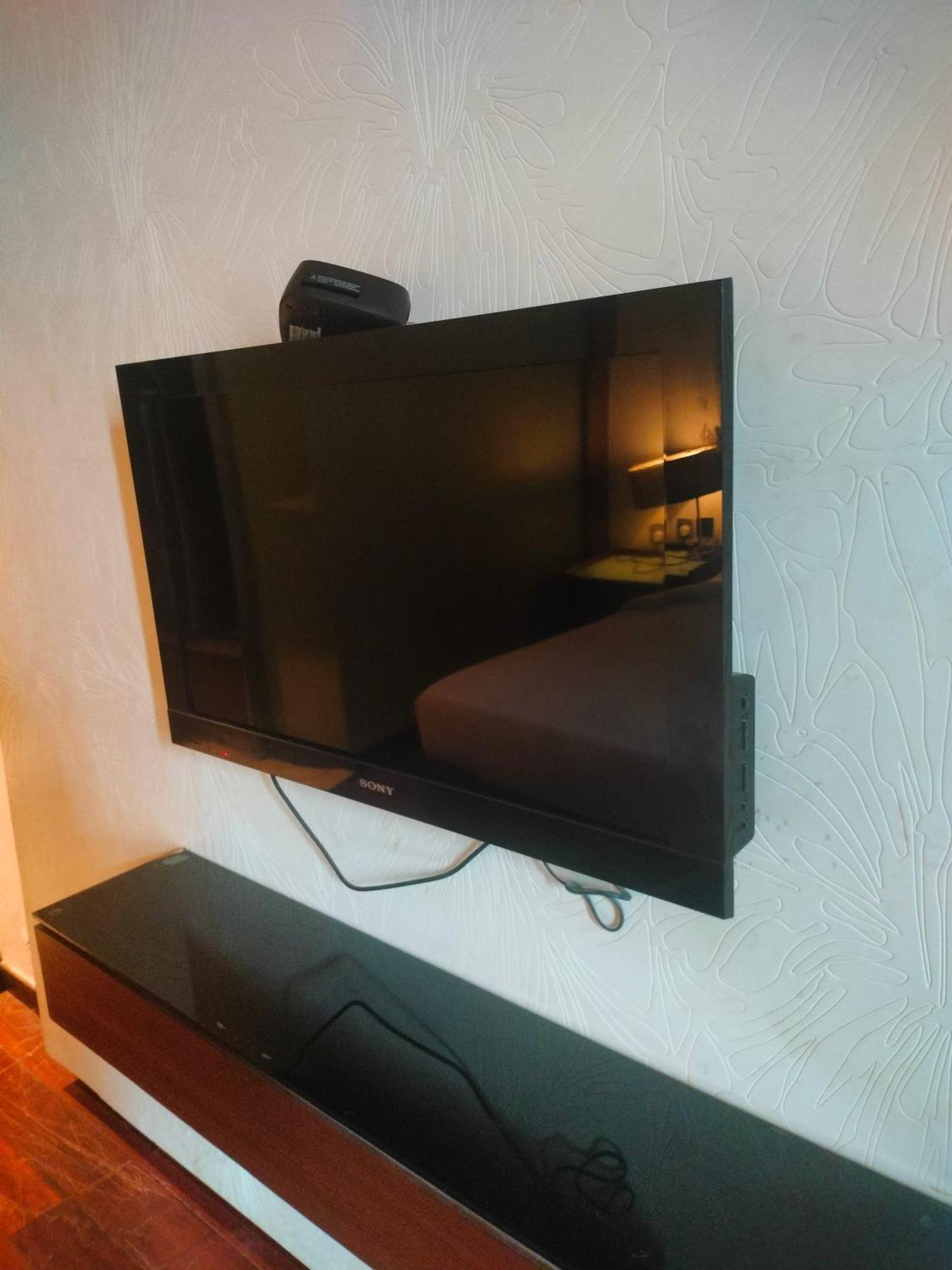 Holiday Inn Chandigarh Panchkula, An Ihg Hotel Luaran gambar A wall-mounted television